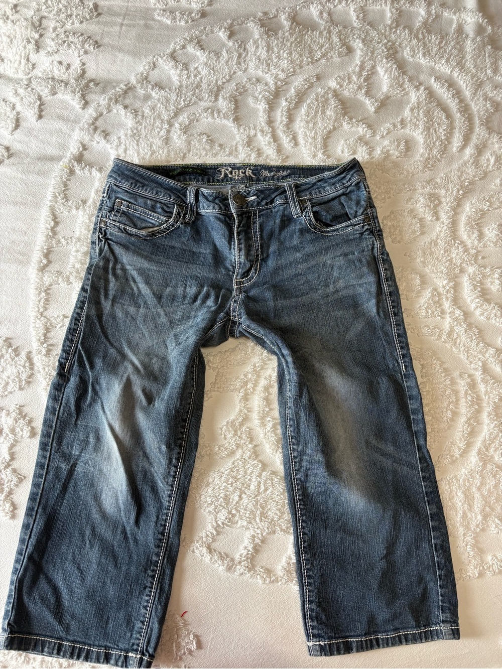 Y2K Vintage ultra Lowrise Rock Revival Wrangler Capris